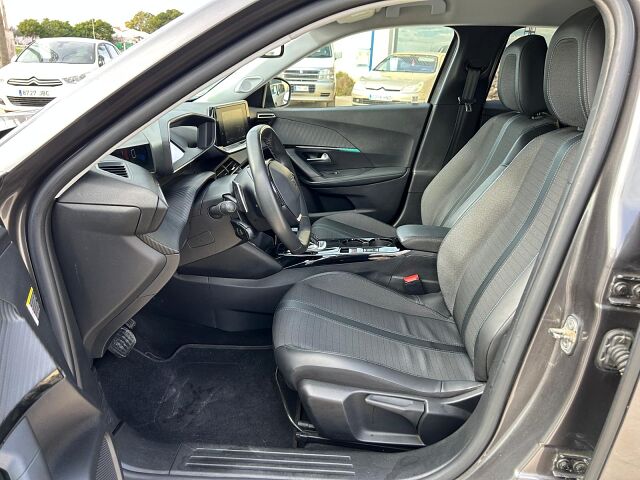 PEUGEOT 2008 ALLURE 1.2 E-THP AUTO SPANISH LHD IN SPAIN 44K 1 OWNER SUPERB 2021